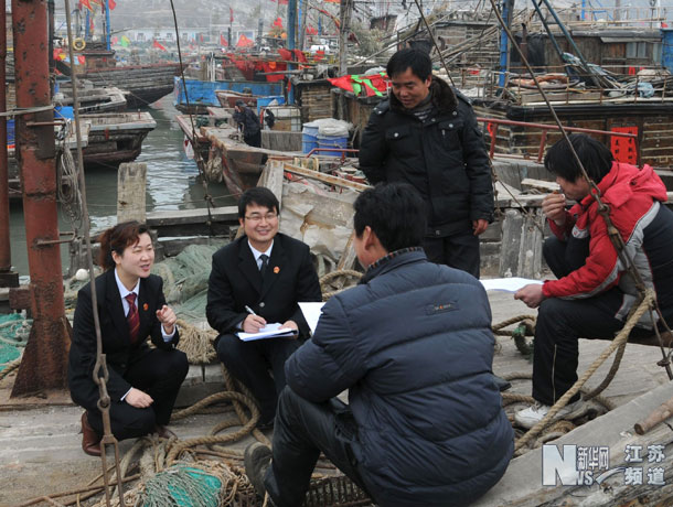 連云港巡回法庭　法官登船調(diào)解糾紛