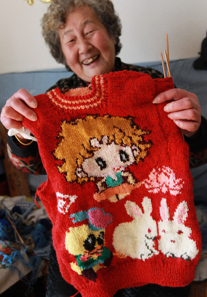 “毛衣奶奶”曲錦壽：千針萬(wàn)線傳遞愛(ài)