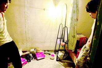 暴雨過后地下室“蟻?zhàn)?#8221;生存狀況調(diào)查