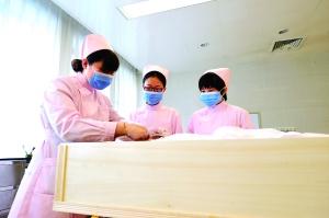 揭秘八寶山女子“入殮師”:從不給自己化妝 圖