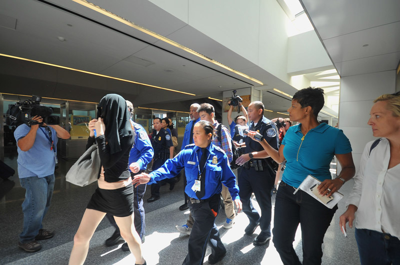 高清：韓亞航班在美失事 浙江兩名女中學(xué)生在空難中罹難