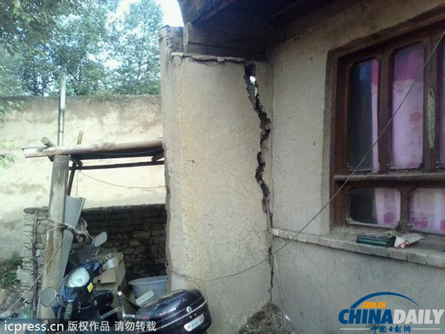 高清組圖：岷縣地震余震不斷致房屋倒塌嚴(yán)重