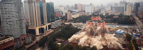 莫言獲諾獎后書法作贗品泛濫 回應(yīng)：大多非我所作