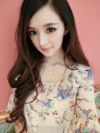 90后嫩?？崴茥顑?經(jīng)紀(jì)人稱其“一刀未動(dòng)”(圖)