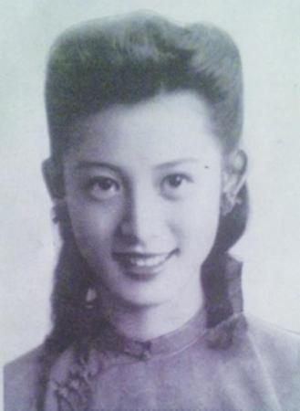 網(wǎng)友曬已故祖母年輕靚照 清純脫俗引網(wǎng)友圍觀