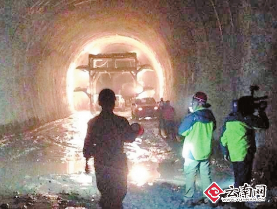 獨(dú)龍江隧道貫通：獨(dú)龍人的夢想與改變