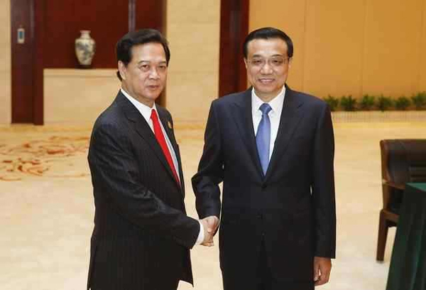 李克強(qiáng)會(huì)見東盟國(guó)家領(lǐng)導(dǎo)人