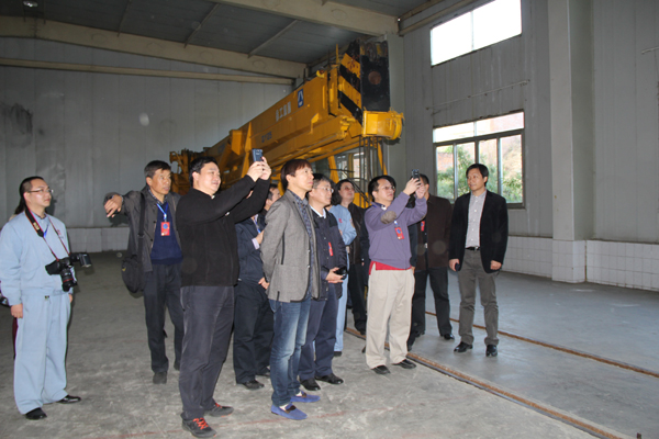 國信辦組織互聯(lián)網業(yè)界名人赴西昌觀摩嫦娥三號發(fā)射任務