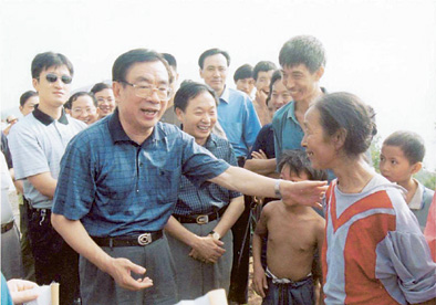 《賀國強(qiáng)黨建工作文集》:談黨建也談人生