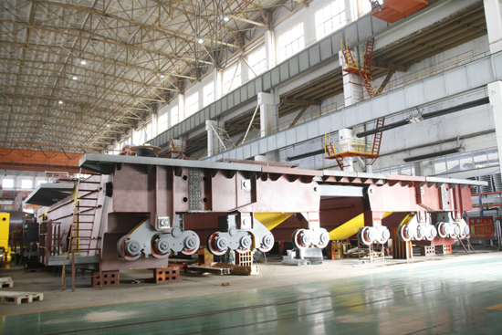 我國(guó)大型起重機(jī)首次出口越南