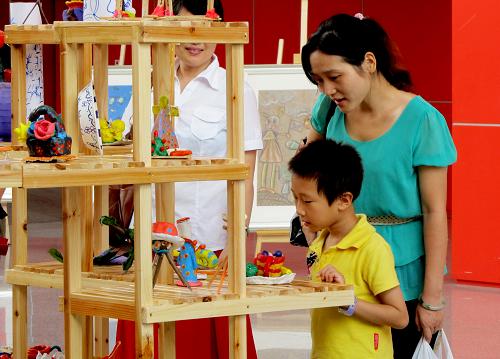 深圳兒童多種形式迎“六一”