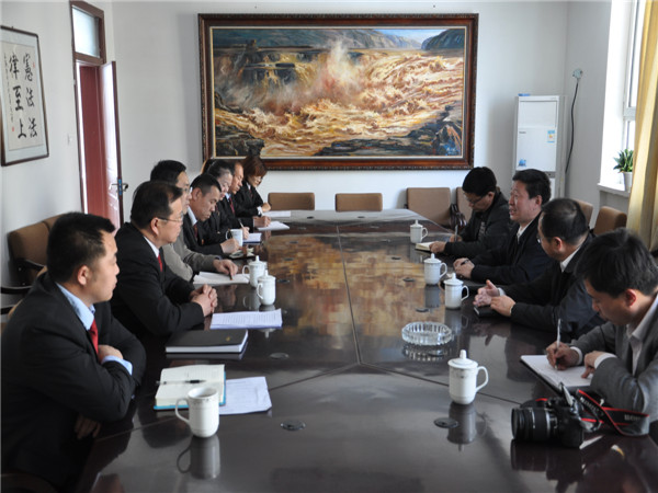 新疆高院常務(wù)副院長(zhǎng)杜建錫到民豐縣法院視察工作