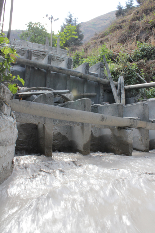 昆明東川區(qū)重獎舉報小江排污者