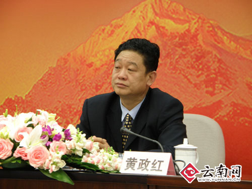 迪慶州長黃政紅:今年完成獨克宗古城民居重建