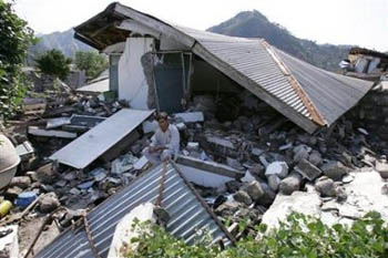Quake jolted South Asia, killing more than 30,000 people