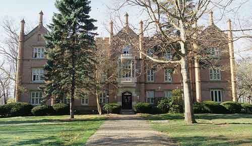 《福布斯》評出全球最美大學(xué)