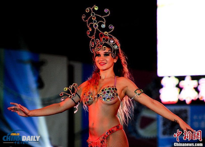 巴西熱辣桑巴狂歡沸騰武漢（組圖）