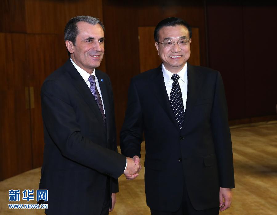 李克強(qiáng)會見保加利亞總理奧雷沙爾斯基
