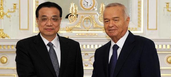 李克強(qiáng)會(huì)見烏茲別克斯坦總統(tǒng)卡里莫夫