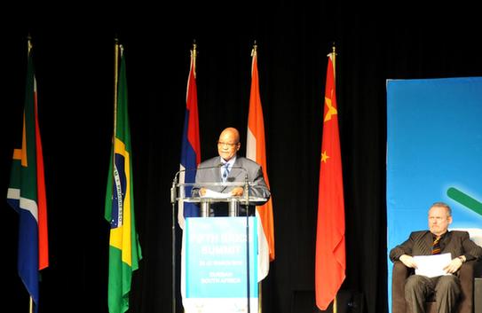 習(xí)近平出席金磚國家領(lǐng)導(dǎo)人與成員國工商界早餐會