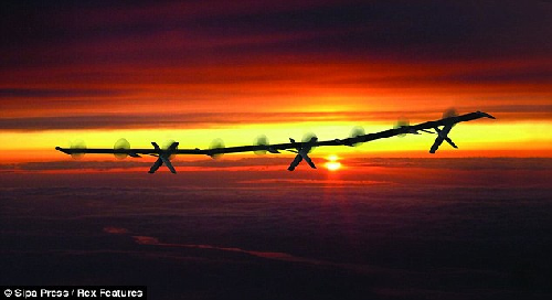 美國(guó)研制出可持續(xù)飛行5年太陽能無人駕駛飛機(jī)