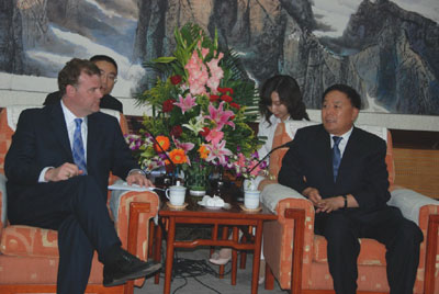 加拿大交通部長:合作前景廣闊 期待更多中國游客赴加