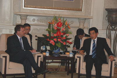 加拿大交通部長:合作前景廣闊 期待更多中國游客赴加