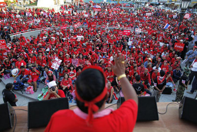 他信呼吁支持者集會(huì)抗議 泰政府準(zhǔn)備強(qiáng)力應(yīng)對(duì)