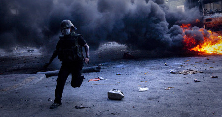 泰國曼谷世貿(mào)中心商場在沖突中遭縱火