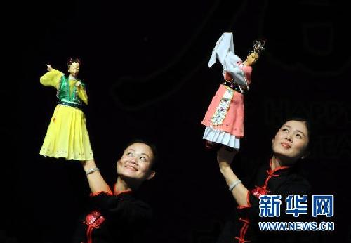 看看外國春節(jié)聯(lián)歡會(huì)什么樣