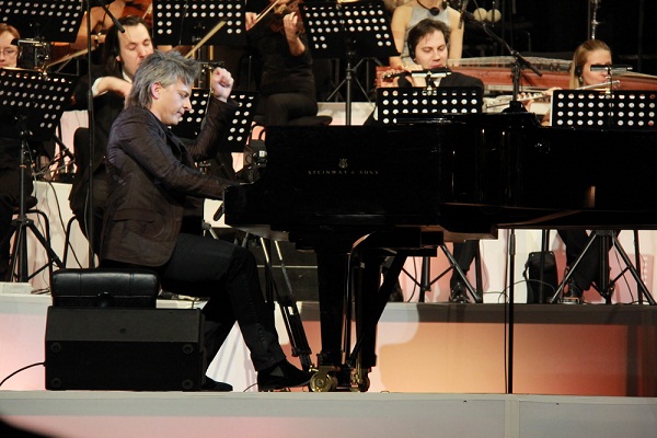 中國匈牙利藝術(shù)家聯(lián)袂出演 觀眾高度好評（圖）