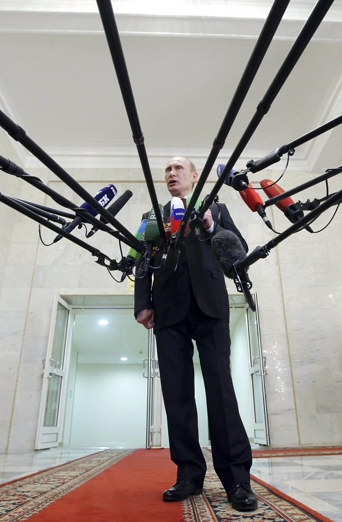 普京稱俄經(jīng)濟(jì)將提前“復(fù)位” 擬投530億美元鼓勵生育