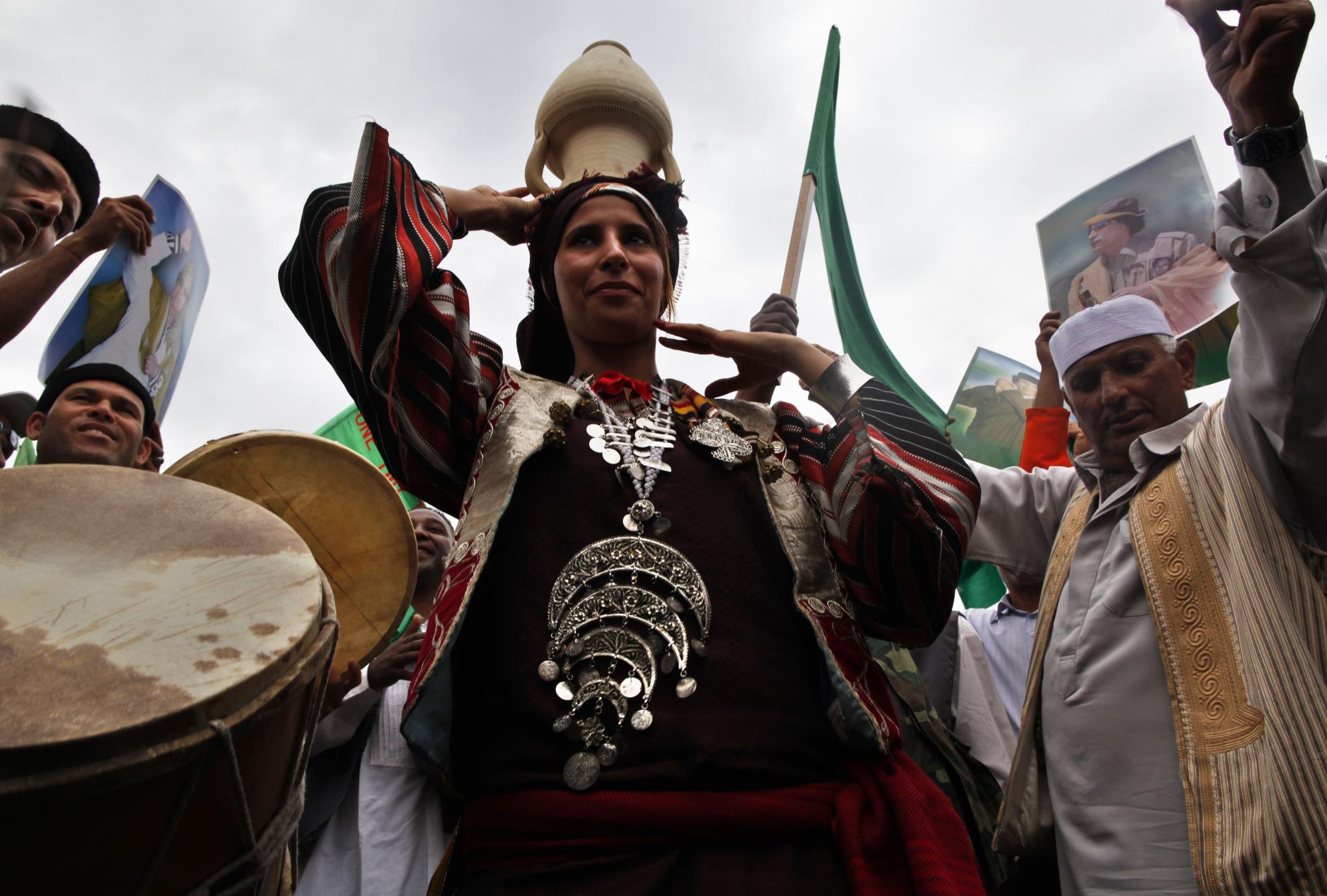 利比亞戰(zhàn)事仍膠著 卡扎菲高級(jí)助手或被北約戰(zhàn)機(jī)炸傷