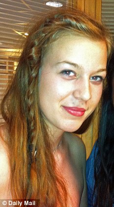 與兇手對(duì)視后被射3槍 挪威女孩裝尸體撿回一條命