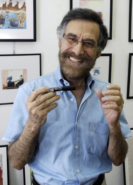 因諷刺政府和總統(tǒng) 敘利亞著名漫畫家遭蒙面人毒打