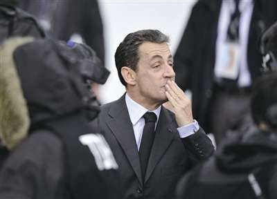 薩科齊私下抱怨以總理