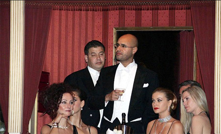 烏克蘭女子自稱賽義夫前妻 爆其沉溺女色、愛動粗