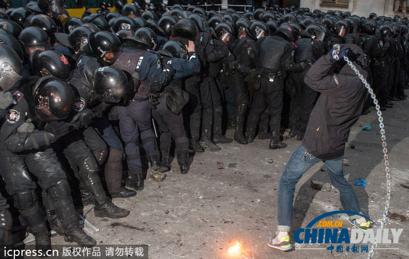 烏克蘭親歐盟示威活動升級 抗議者占領政府大樓