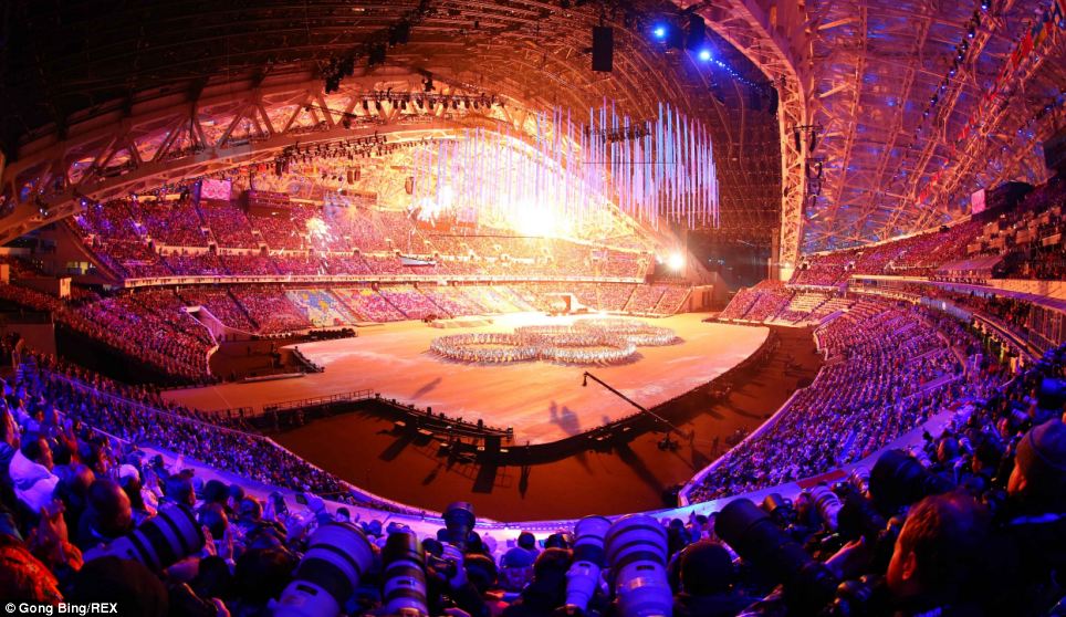 索契冬奧會(huì)閉幕式調(diào)侃“五環(huán)變四環(huán)”