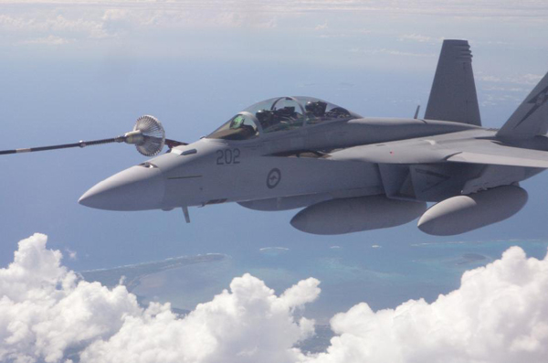 澳空軍首批超級(jí)大黃蜂戰(zhàn)機(jī)飛越太平洋回國