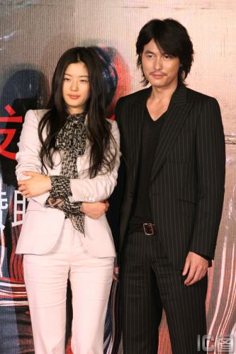 《雛菊》北京首映 全智賢:性感是對我高度評價(jià)(圖)