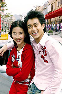 林志穎新歌《我還在等你》:和劉亦菲相當(dāng)有默契(圖)