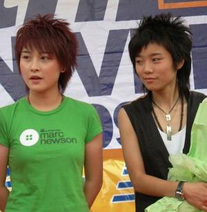 厲娜臉龐浮腫口不遮攔(圖)