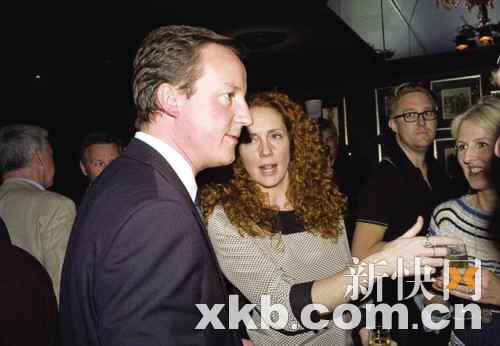 布魯克斯：英國小報女王華麗蛻變記