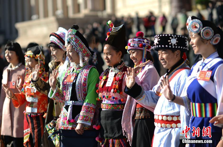 2014兩會：少數(shù)民族代表委員的特色帽飾