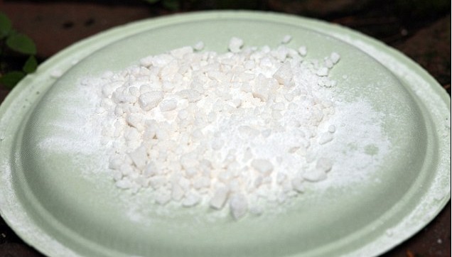 又是“浴鹽”惹的禍？ 美國(guó)母親狂毆3歲兒子、當(dāng)街裸奔、欲咬警察