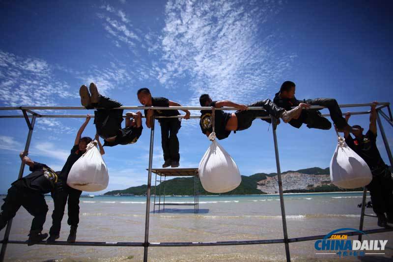 探秘美女保鏢魔鬼訓(xùn)練