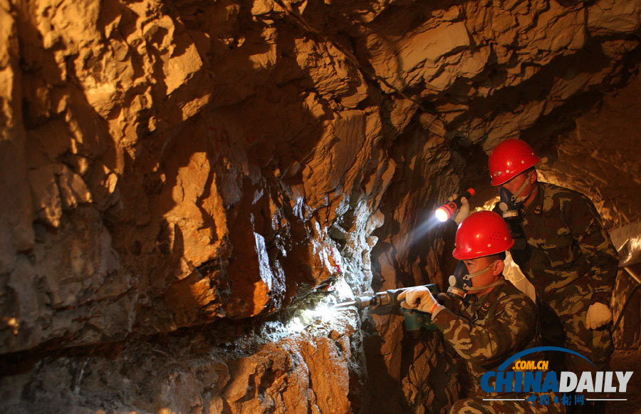 [高清組圖]探訪神秘的中國武警黃金部隊(duì)