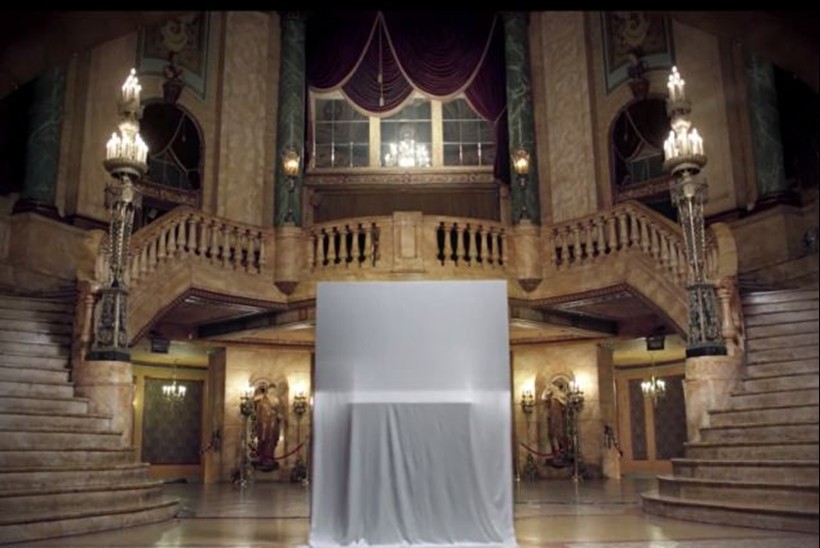 三星網(wǎng)上發(fā)布預(yù)告片 擬推出肖像狀透明電視機(jī)