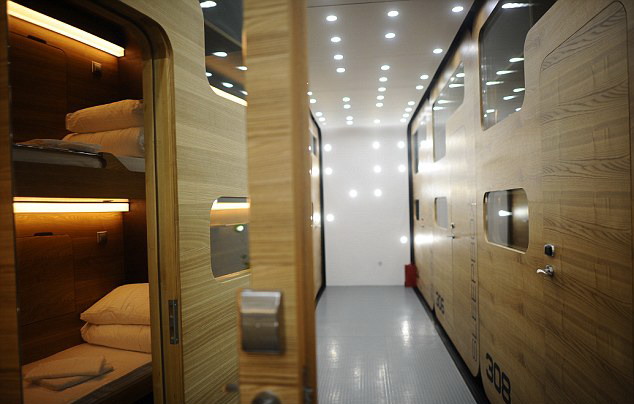 莫斯科首家膠囊旅館開業(yè) 麻雀雖小五臟俱全獲青睞